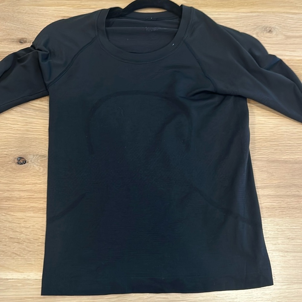 Lululemon swiftly tech